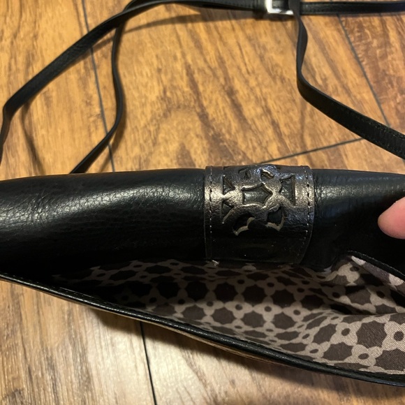 Vintage Brighton Black Leather Crossbody Bag with Silver Accents - Picture 3 of 10